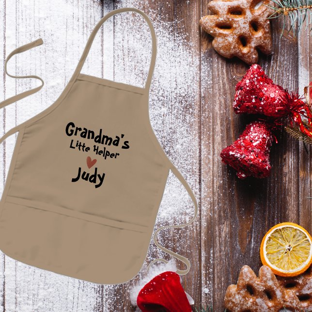 Cute Grandmas Little Helper Script Heart Kids Apron (Cute Grandmas Little Helper Script Heart Kids' Apron)