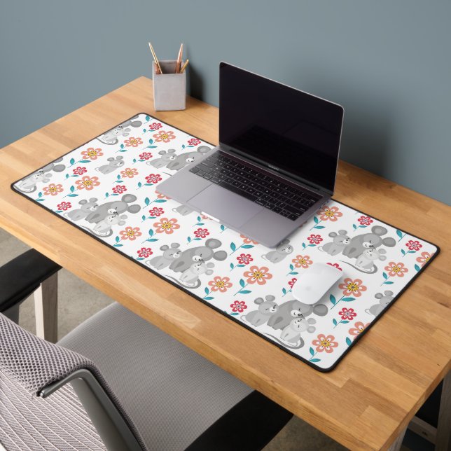 Cute grey mouse mother with two babies desk mat (Office 2)