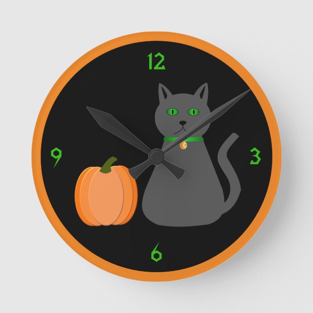Cute Halloween Cat and Pumpkin Round Clock (Front)