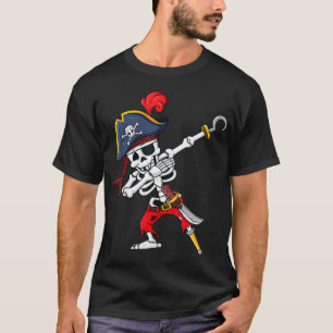 Cute Halloween Dabbing Pirate Skeleton Fun T-Shirt