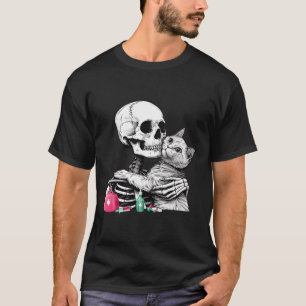 Cute Halloween Skeleton Hug Cat Vet Tech Veterinar T-Shirt