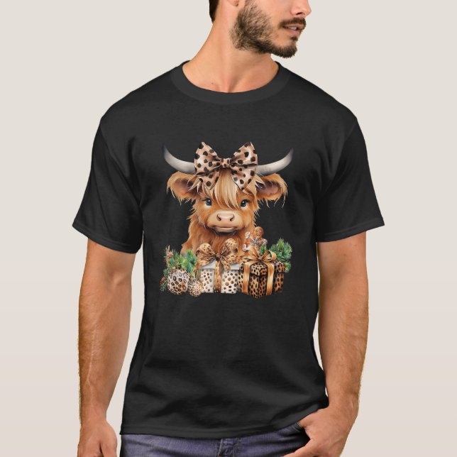 Cute Highland Cow Christmas Santa Highland Cow Lov T-Shirt (Front)