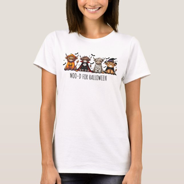 Cute Highland Cows Halloween Costume Design 🎃👻🐮 T-Shirt (Front)