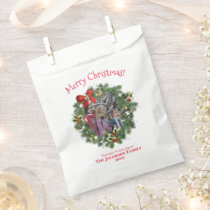 Cute Holiday Wreath Photo Frame Merry Christmas Favour Bags