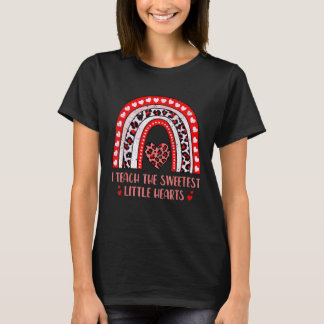 Cute I Teach The Sweetest Hearts Rainbow Teacher V T-Shirt