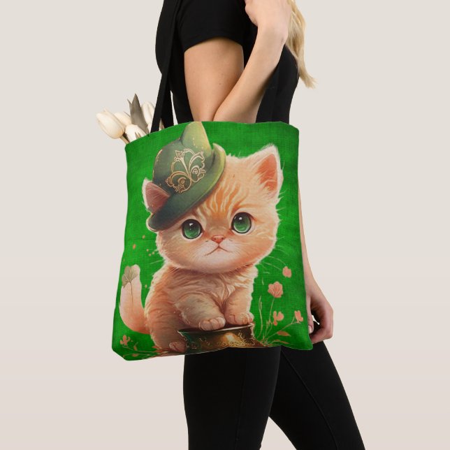 CUTE IRISH ORANGE TABBY KITTEN POT OF GOLD TOTE BAG (Close Up)