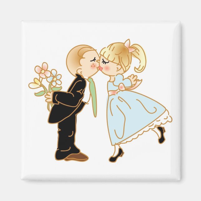 Cute Kissing Couple Magnet (Front)