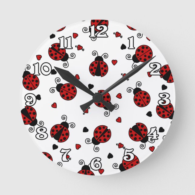 Cute Ladybug and Hearts Pattern Round Clock (Front)