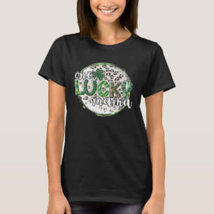 Cute Leopard Plaid St Patrick s Day One Lucky Mama T-Shirt