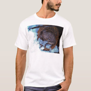 cute little mouse in the snow T-Shirt