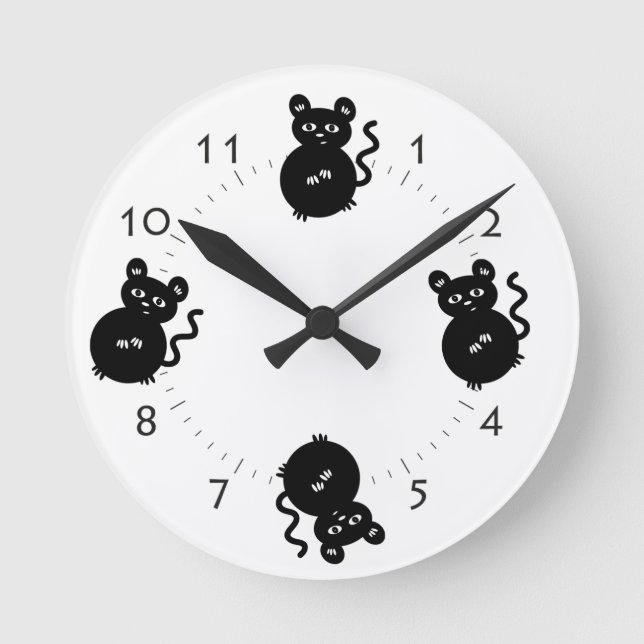 Cute Little Mouse Kid's Bedroom Round Clock (Front)