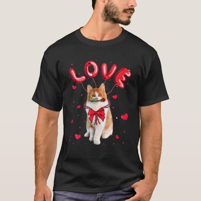 Cute Love Munchkin Cat Valentine Pet Cat Lover T-Shirt (Front)