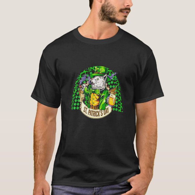 Cute Lucky Cat Leprechaun Rainbow Shamrock St Patr T-Shirt (Front)