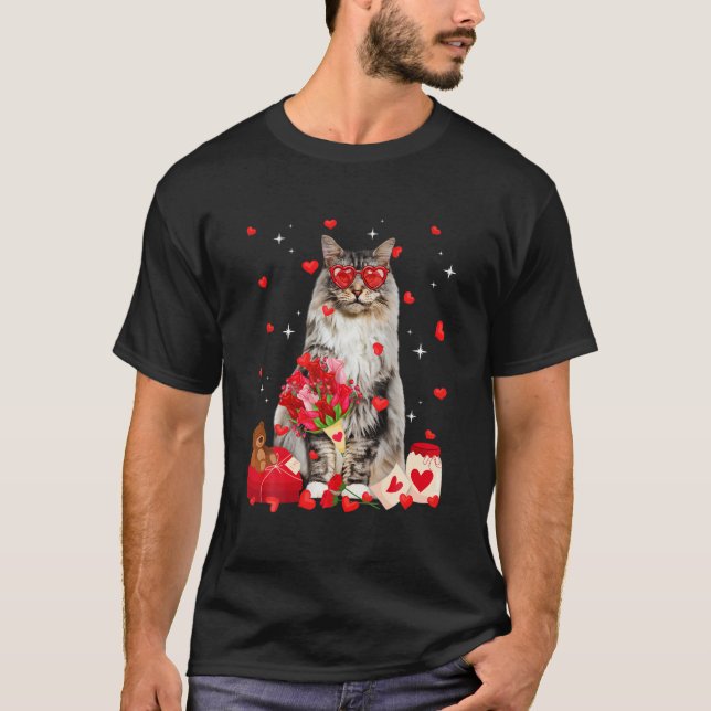 Cute Maine Coon Cat Valentine Fun Cat Dad Cat Mum T-Shirt (Front)