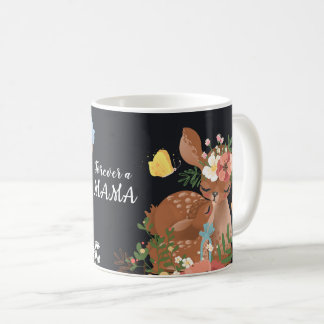 Cute mama deer with a little baby deer coffee mug