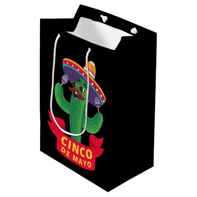 Cute Mexican Cactus Cinco De Mayo party Medium Gift Bag (Front Angled)