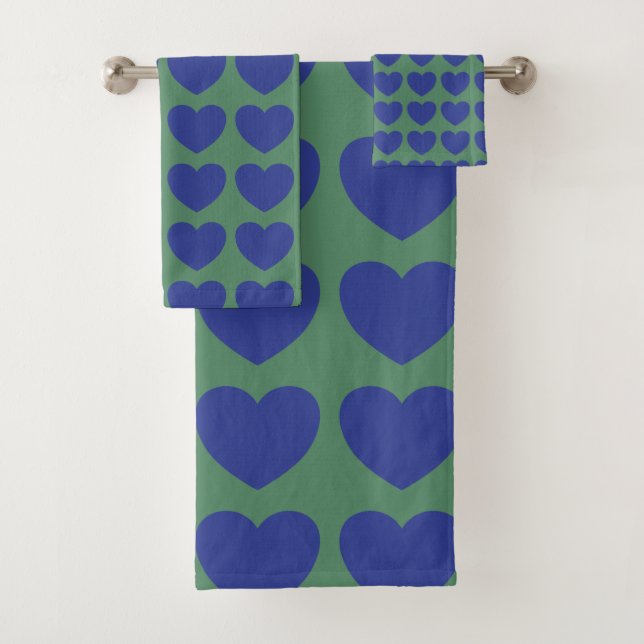 Cute Modern Green and Blue Heart Pattern Bath Towel Set (Insitu)
