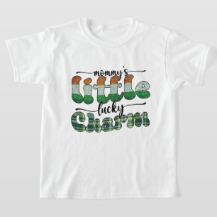 Cute Mommy's lucky charm Saint Patrick's day T-Shirt