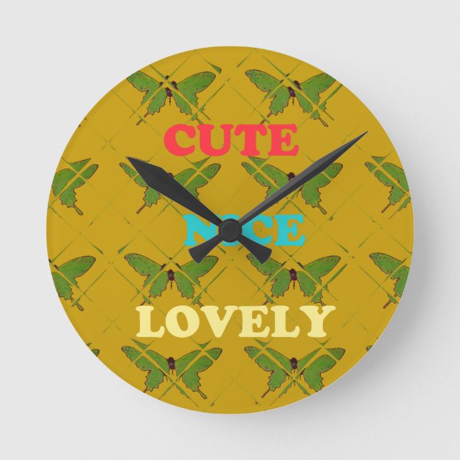 Cute Nie Lovely Vintage Butterfly.png Round Clock (Front)