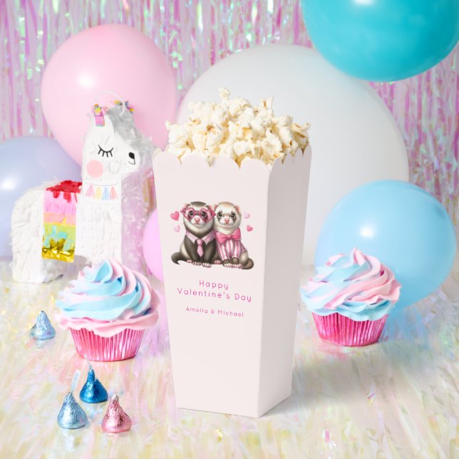 Cute Otter Couple in Love Favour Box (Party)