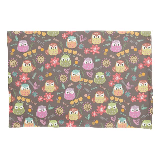 Cute Owl Brown.   Pillowcase (Front)