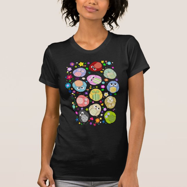 Cute Owls and Flowers pattern T-Shirt (Front)