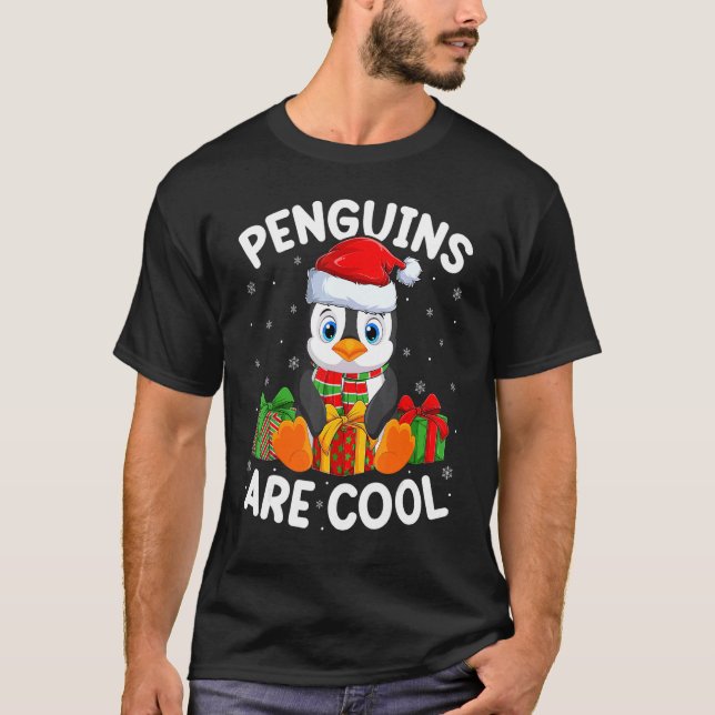Cute Penguins Are Cool Xmas Santa Hat Penguin Bird T-Shirt (Front)