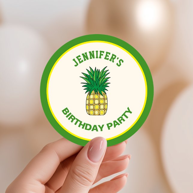 Cute Pineapple Hawaiian Luau Birthday Party Favour Classic Round Sticker (Creator Uploaded)