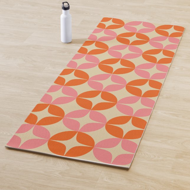 Cute Pink Orange Mid Century Mod Geometric Pattern Yoga Mat (In Situ)