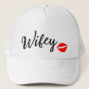 CUTE! 👰♀️ Pink "Wifey" Hat with Kiss Lips – Cute
