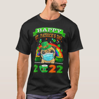 Cute Pug Mask Leprechaun Hat Shamrock St Patrick's T-Shirt