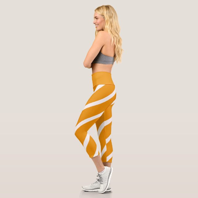 Cute Pumpkin Colour Pattern Fall Halloween Capri Leggings (Left)