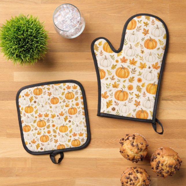 Cute Pumpkin Pattern | Thanksgiving  Oven Mitt & Pot Holder Set (Top Down)