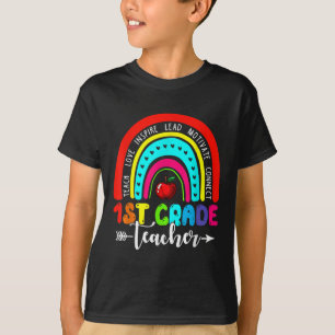 Cute Rainbow 1st Grade Teacher Funny Back To Schoo T-Shirt