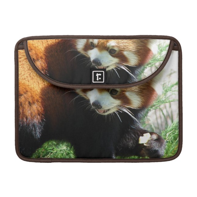 Cute Red Panda Bear 13" MacBook Sleeve Sleeve For MacBook Pro (Front Closed)