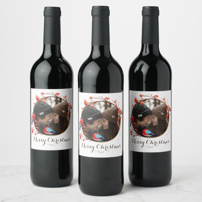 Cute Robin Birds Berries Wreath Christmas Photo Wine Label (Bottles)