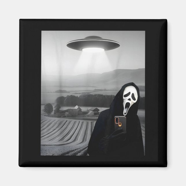 Cute scary face horror ghost selfie with alien ufo magnet (Front)
