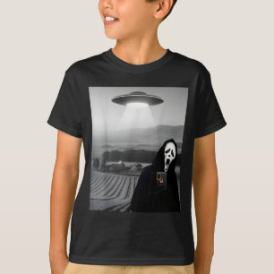 Cute Scary Face Horror Ghost Selfie with Alien UFO T-Shirt