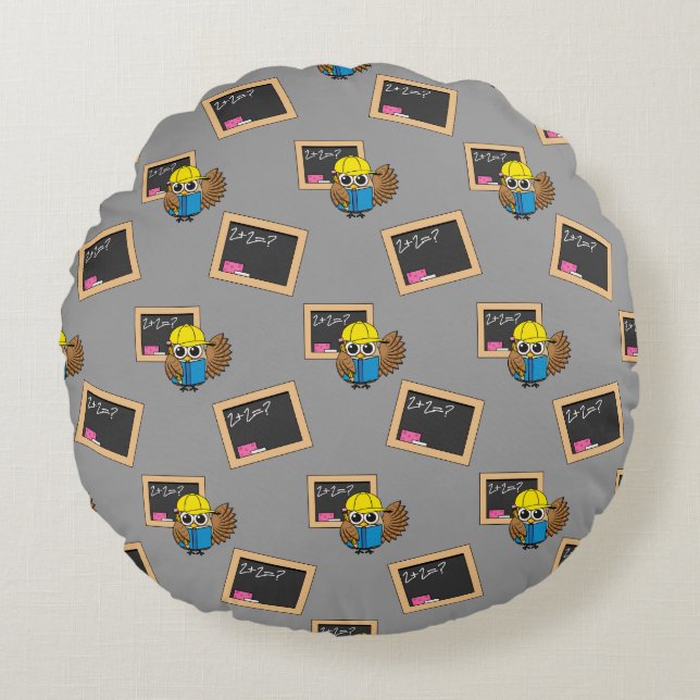 Cute School Student Owl Cartoon Round Cushion (Front)