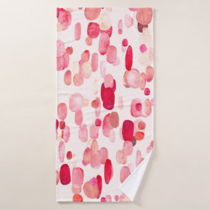 Cute seamless pattern of pink, red and beige spots bath towel