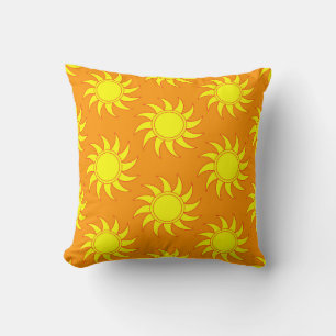 Cute seamless pattern of sun. Doodle hand drawn st Cushion