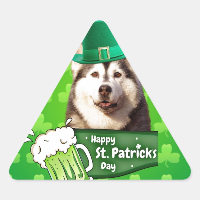 Cute Siberian Husky Dog Hat St. Patrick's Day Triangle Sticker (Front)