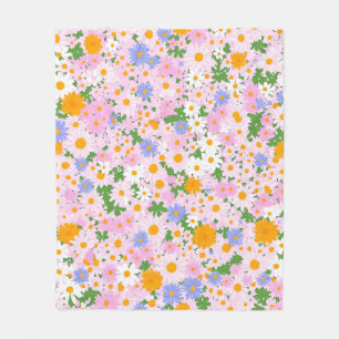  Cute, small daisies with a seamless Fleece Blanket