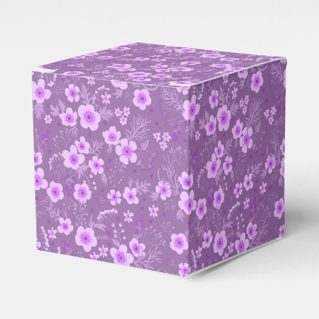 Cute small purple floral summer pattern favour box (Front Side)