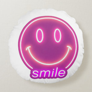 Cute Smiling Face Pillow – Cheerful Home Decor”