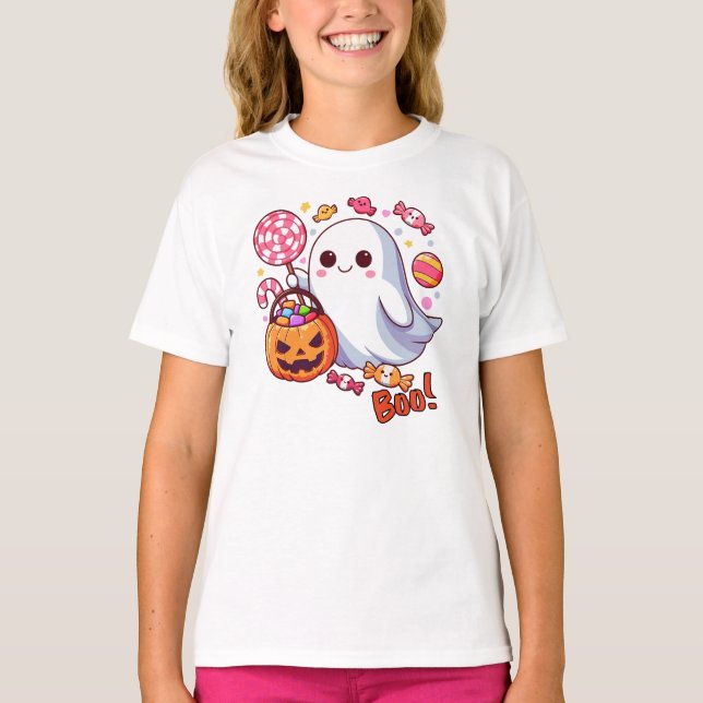 Cute Spooky Halloween Ghost, Pumpkins, and Candy. T-Shirt (Front)