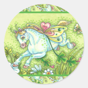 CUTE ST. PATRICK'S DAY FLYING IRISH PONY, FAIRY CLASSIC ROUND STICKER