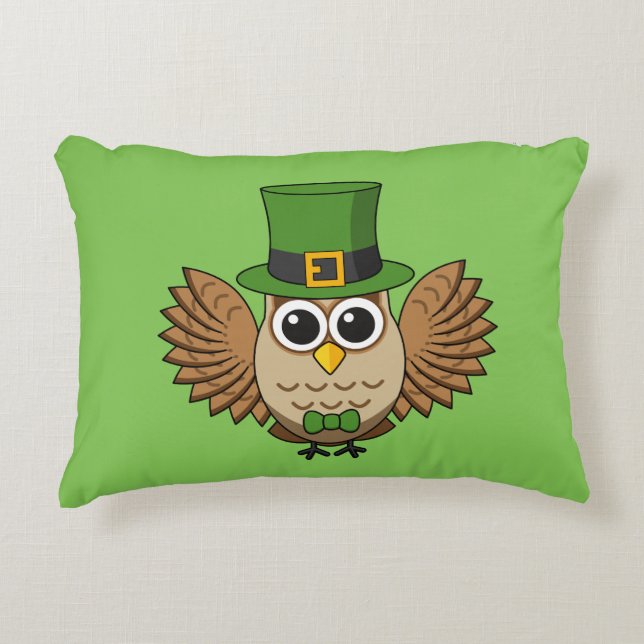 Cute St Patrick's Day Owl Cartoon Decorative Cushion (Front)