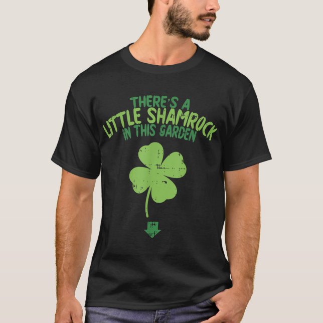 Cute St Patricks Day Pregnancy Announcement Soon M T-Shirt (Front)