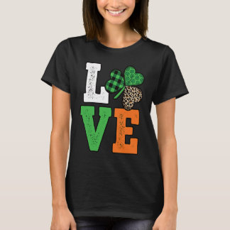 Cute St Patrick's Day Shamrock Irish Love T-Shirt